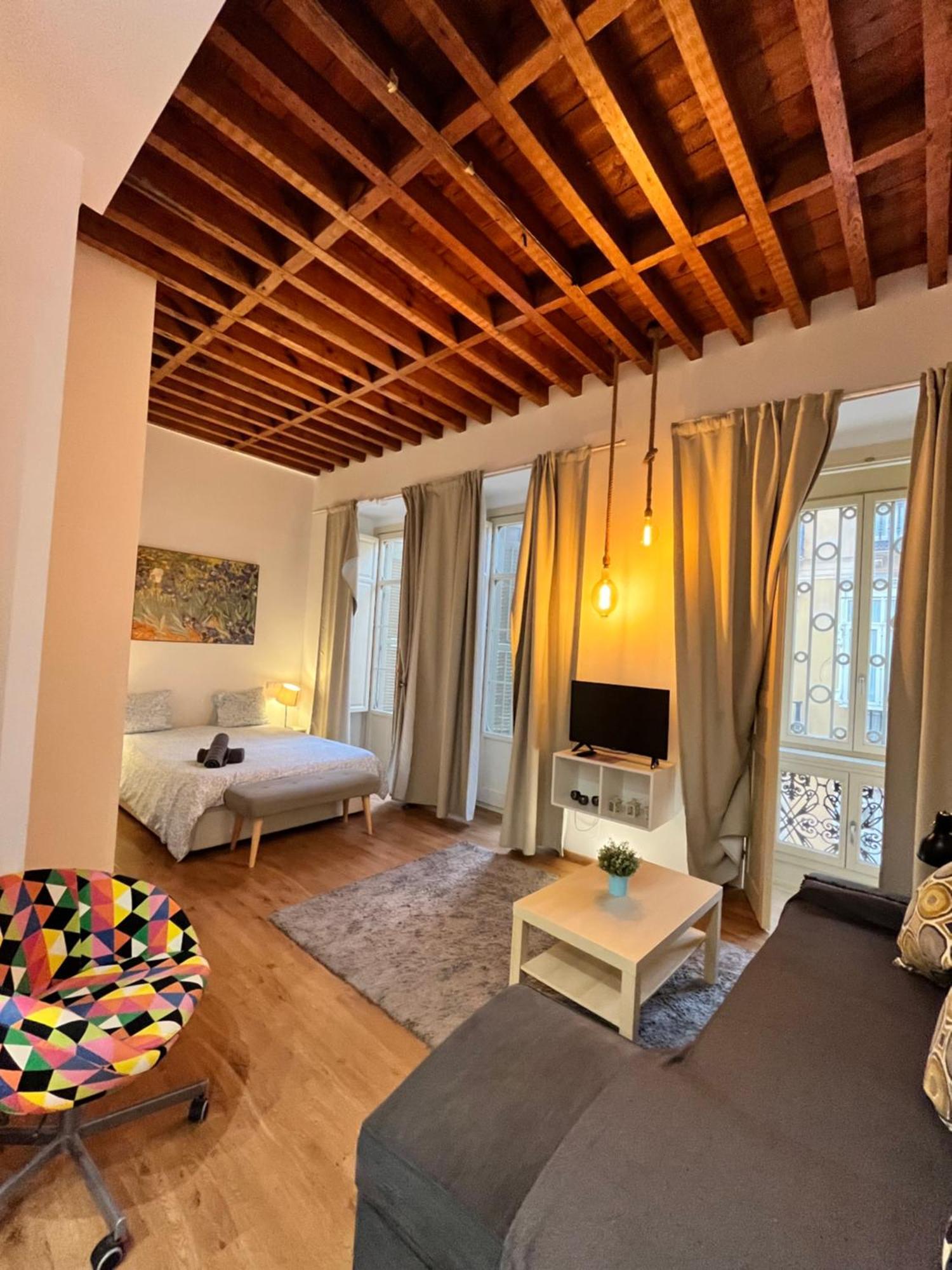 Larios Deluxe Studio Málaga Exterior foto