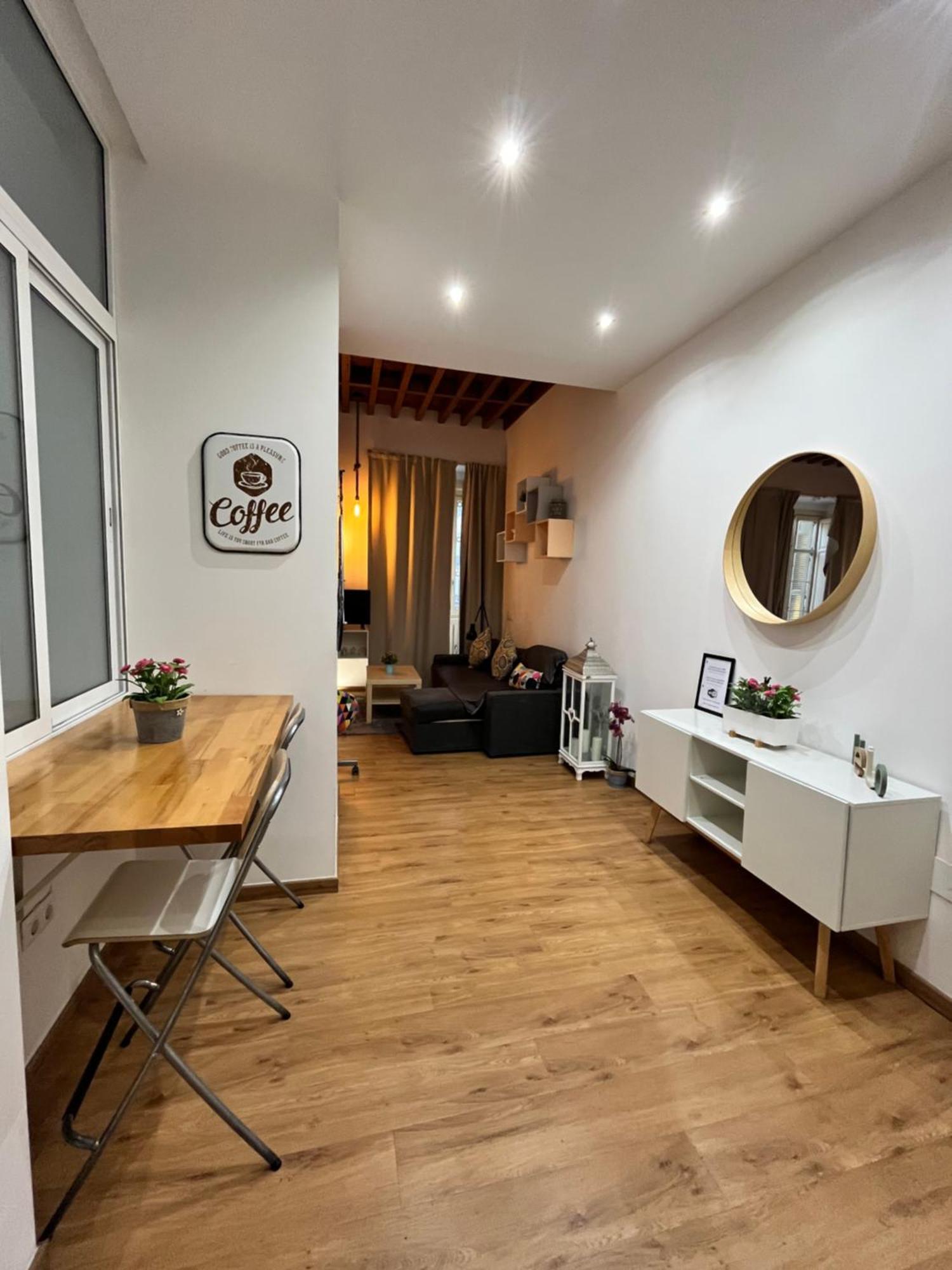 Larios Deluxe Studio Málaga Exterior foto